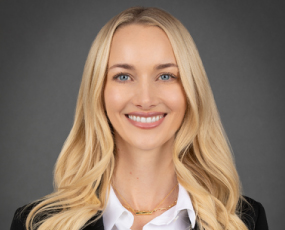 Dr. Lauren Armstrong
